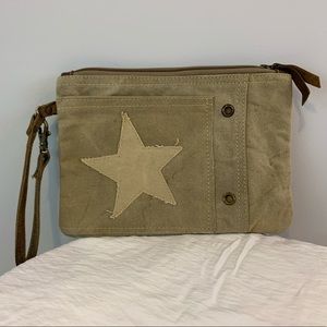 Myra Star Vintage Wristlet